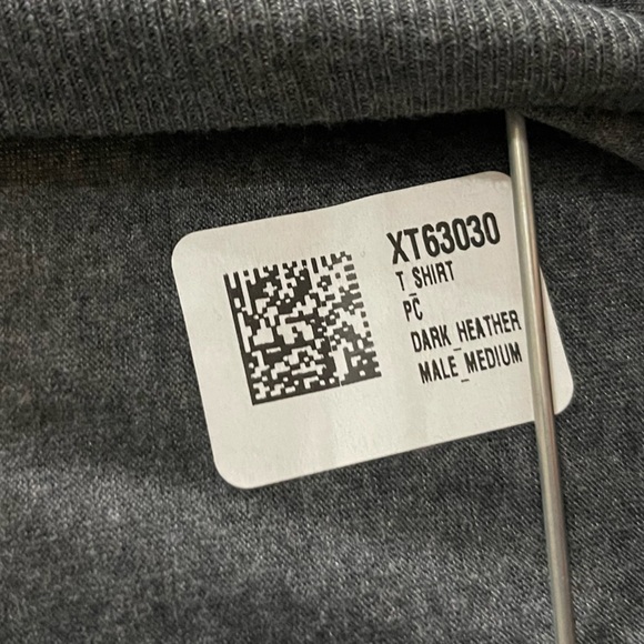 Men’s medium adirondacks high peak T - Picture 3 of 5